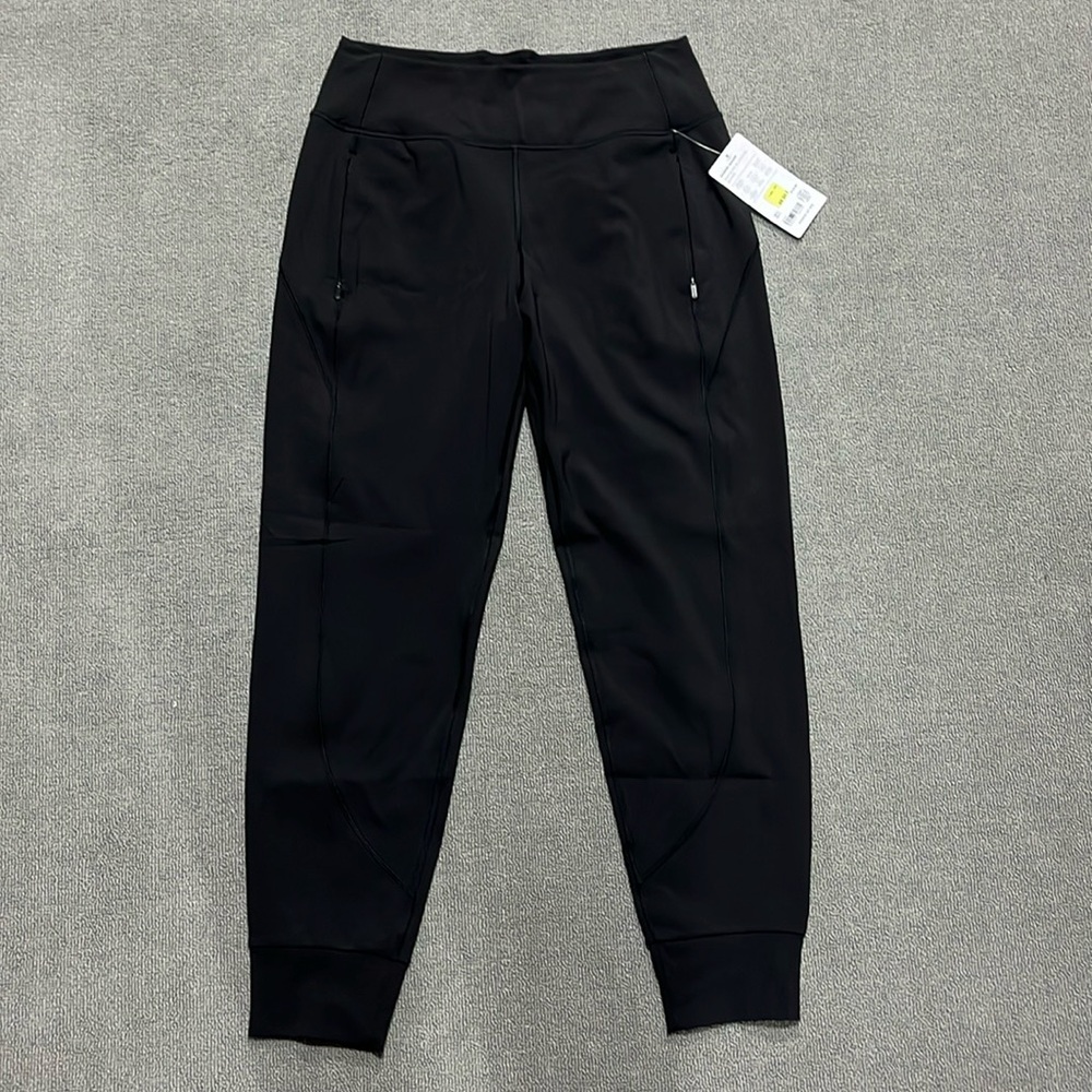 Athleta Rainier Jogger NWT Black size M